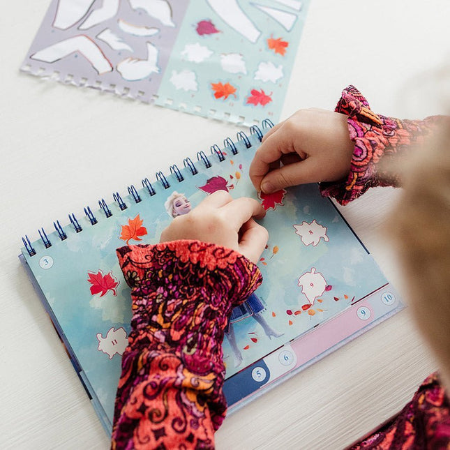 Frozen Knutsel Boek Nummer Stickeren - Babywinkel - 8714274681576