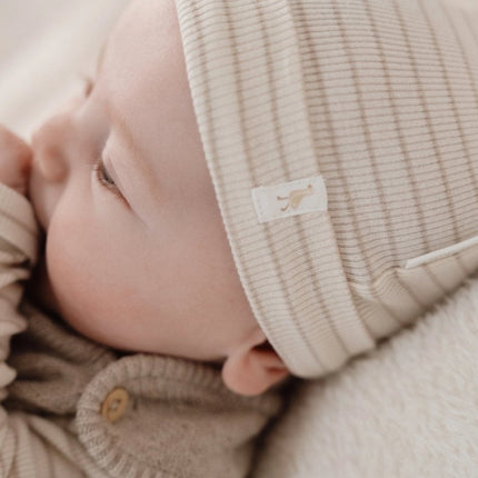 Gebreid boxpakje Soft Beige Melee - Babywinkel - 8721122583173