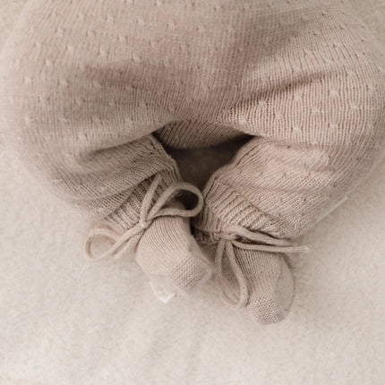Gebreide slofjes Soft Beige Melee - Babywinkel - 8721122583272