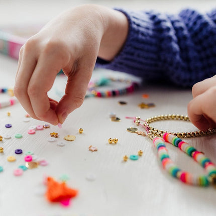 Gekleurde Knutselset Geluksarmbanden Maken - Babywinkel - 8714274028180