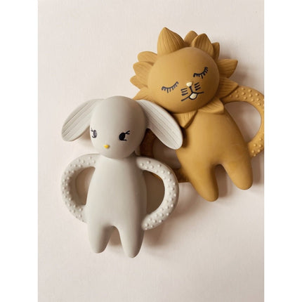 Konges Slojd Bijtring Lion Mustard 13x10cm - Konges Slojd - Babywinkel - 5712982337849