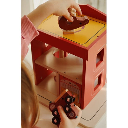 Konges Slojd Houten Speelgoed Brandweerkarzerne - Konges Slojd - Babywinkel - 5715404343541