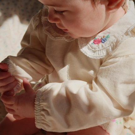 Konges Slojd Romper Pami Antique White - Konges Slojd - Babywinkel - 5715681026014