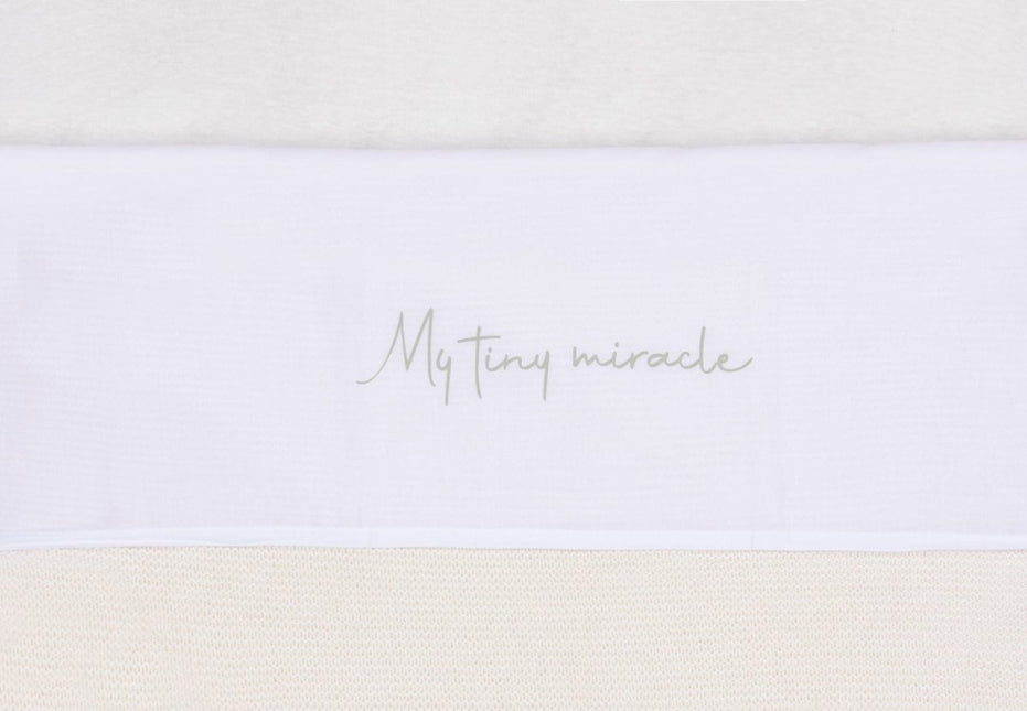 Jollein Ledikantlaken My Tiny Miracle Olive Green 120X150Cm koop je bij Babywinkel