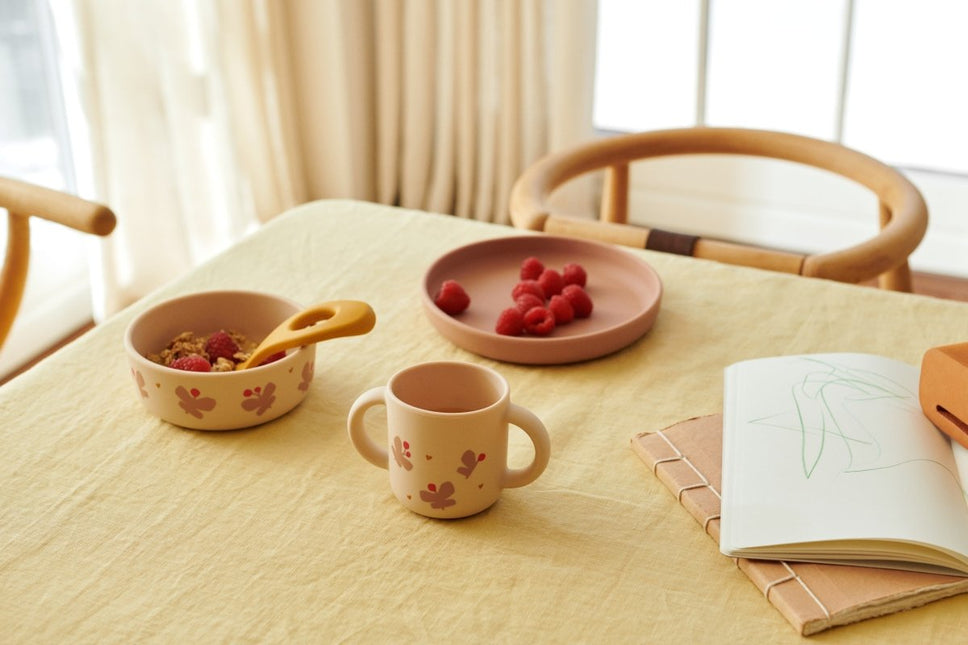 Liewood Kinderservies Set Vivi Butterfly / Apple blossom koop je bij Babywinkel