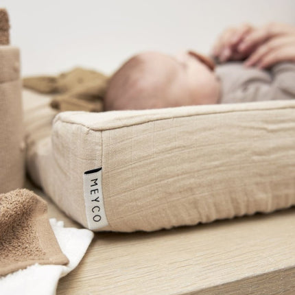 Meyco Baby Uni Aankleedkussenhoes Pre - Washed Hydrofiel Sand 50X70Cm - Meyco - Babywinkel - 4054703483062