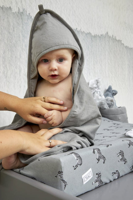 Meyco Badcape Baby 2St Basic Jersey Cheetah Grijs - Meyco - Babywinkel - 4054703872408
