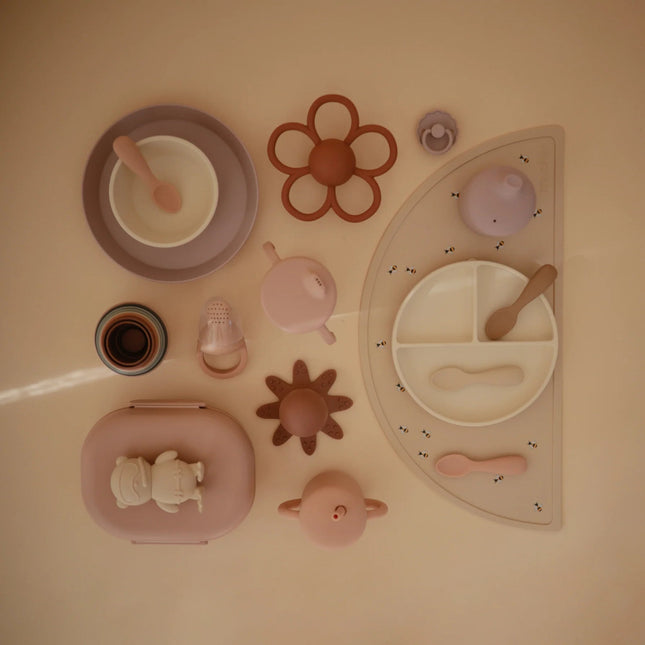 Mushie Babybord Siliconen Ivory koop je bij Babywinkel