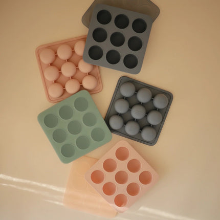 Mushie Diepvries Bakje Cambridge Blue - Mushie - Babywinkel - 840355800807
