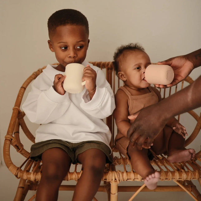 Mushie Drinkbeker Met Tuit Blush - Mushie - Babywinkel - 810052464558