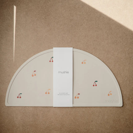 Mushie Placemat Cherries - Mushie - Babywinkel - 810052460826