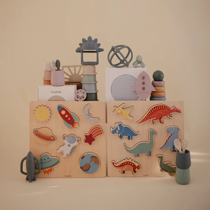 Mushie Puzzel Wooden Dino - Mushie - Babywinkel - 840355800999