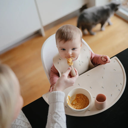 Mushie Slabbetje Bee - Mushie - Babywinkel - 840355800685