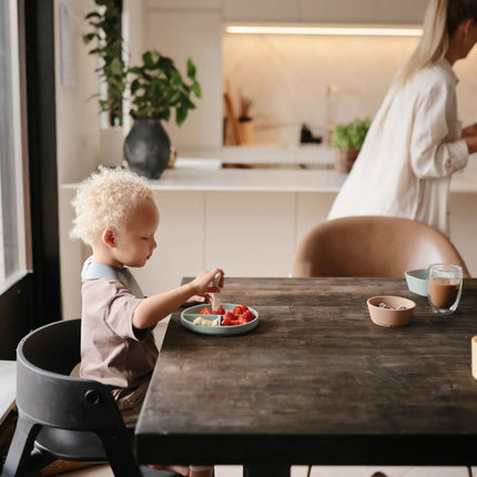 Mushie Slabbetje Silicone Silver Sage - Mushie - Babywinkel - 7426999778363