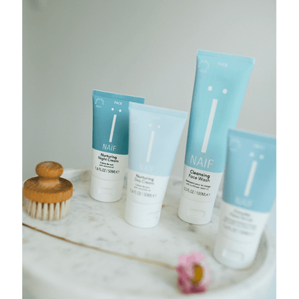 Naif Gezichtsscrub 50ml - Naif - Babywinkel - 8719325317022