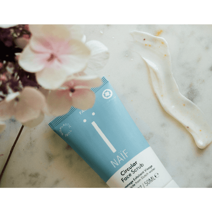 Naif Gezichtsscrub 50ml - Naif - Babywinkel - 8719325317022