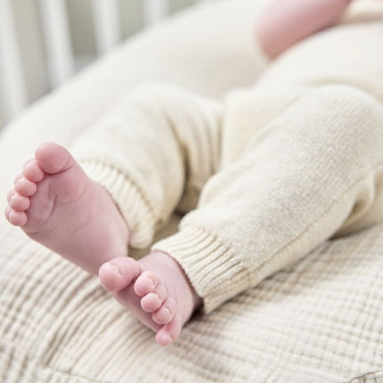 Relaxhoes voor voedingskussen pre - washed hydrofiel Uni - soft sand - Babywinkel - 4054703906202