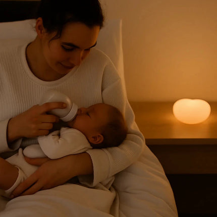 Ruby – Verpleeglampje (warm grey) (Copy) koop je bij Babywinkel