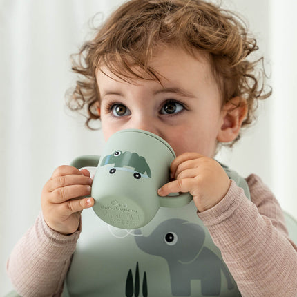 Siliconen drinkbeker met tuit en handvatten Playground Green koop je bij Babywinkel