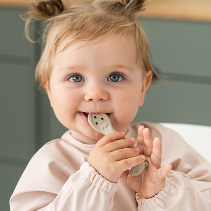 Stick&Stay learning meal set Sheepy Sand koop je bij Babywinkel