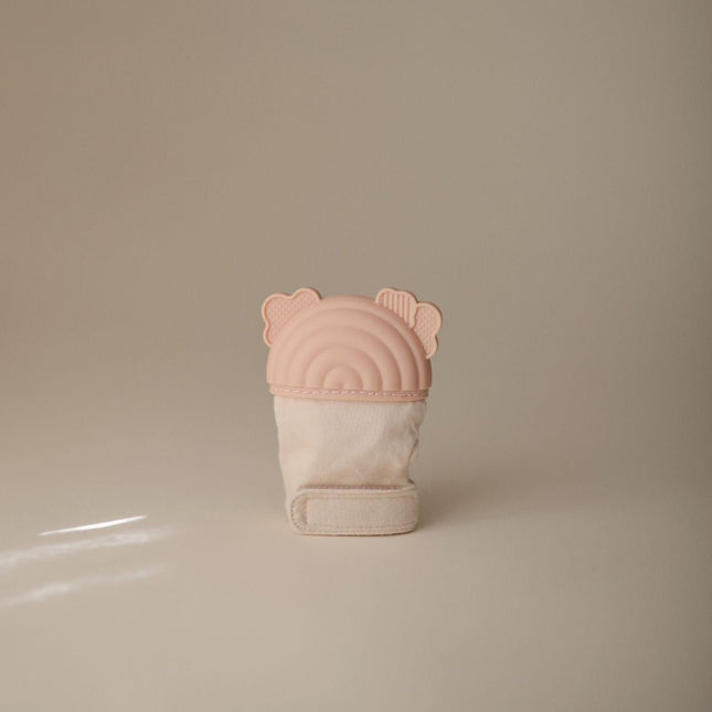 Mushie Bijthandschoen Regenboog Roze koop je bij Babywinkel